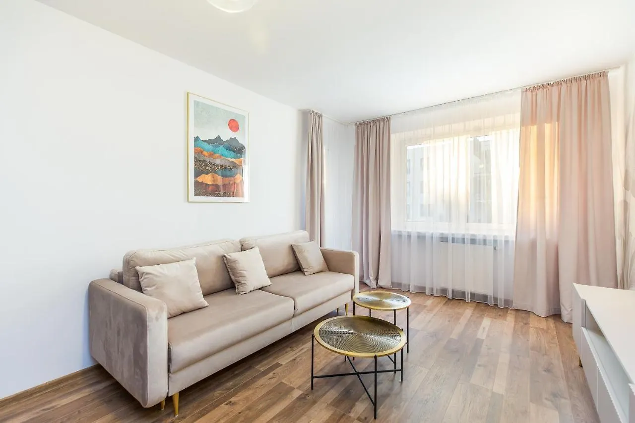 Spacious Modern Apartment - Wielicka - Bonarka Krakow 0*,