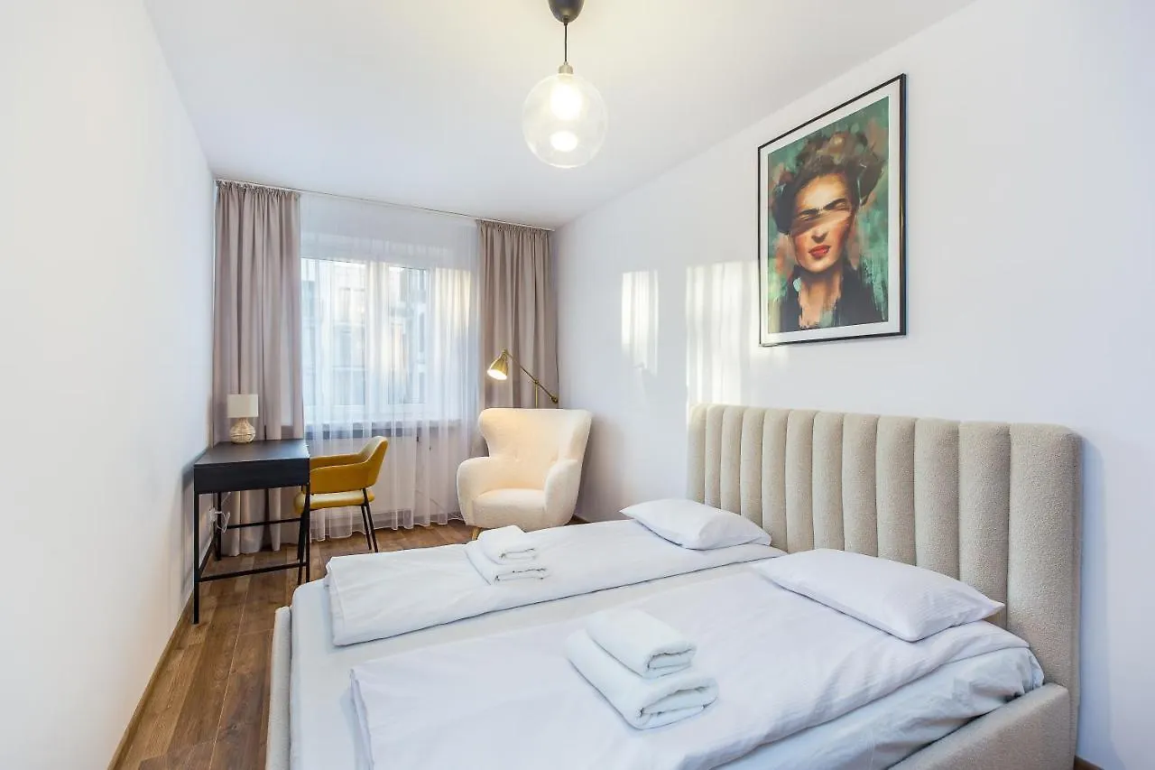 Spacious Modern Apartment - Wielicka - Bonarka Krakow